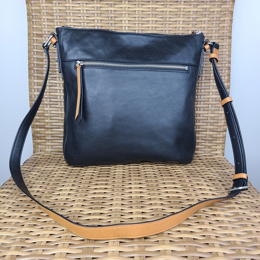 Vera Bradley Gallatin Black Leather Crossbody Bag Purse Floral Interior NWT - Picture 4 of 14